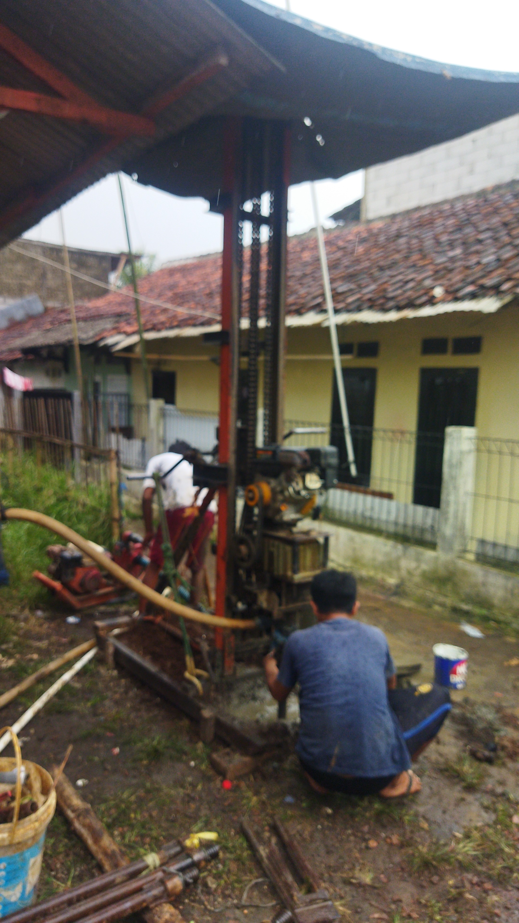 Bor sumur di Cimande, Bogor
