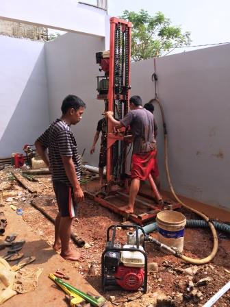 BOR SUMUR DI PERUM NURUL FIKRI, KELAPA 2, DEPOK